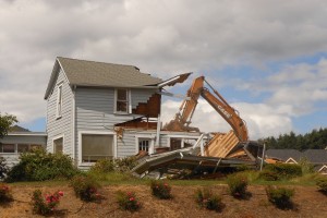 Demolition of the c.1912 Wiese House in Corvallis (Photo courtesy Betty Griffiths)